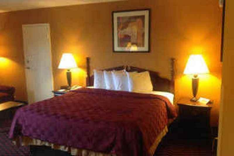 Days Inn Easton Bagian luar foto