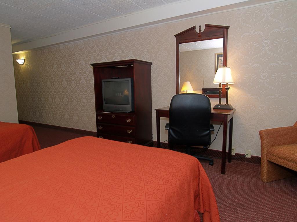 Days Inn Easton Bagian luar foto